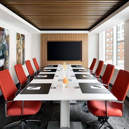 Humaniti Hotel Montreal, Autograph Collection Εξωτερικό φωτογραφία