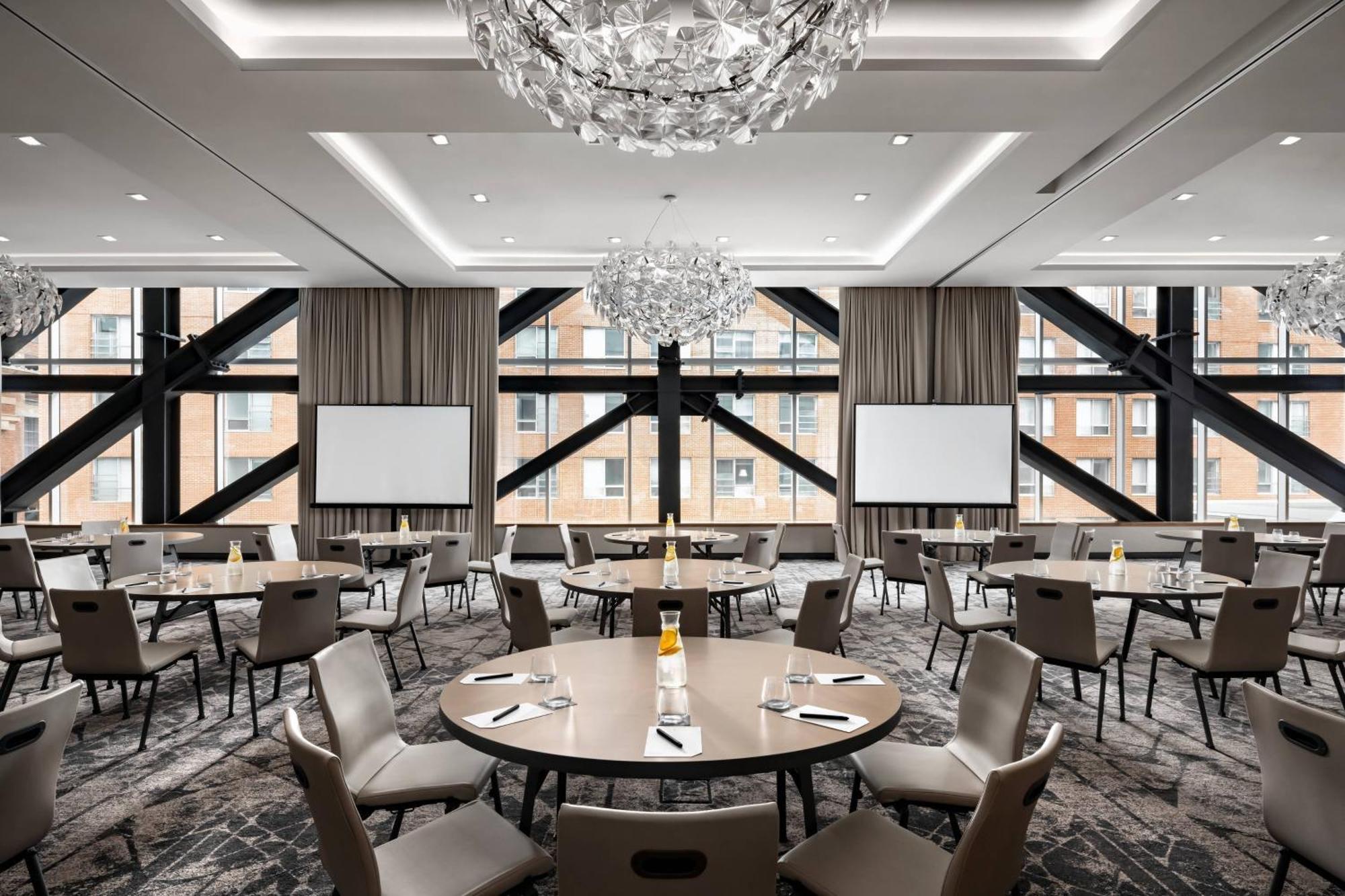 Humaniti Hotel Montreal, Autograph Collection Εξωτερικό φωτογραφία