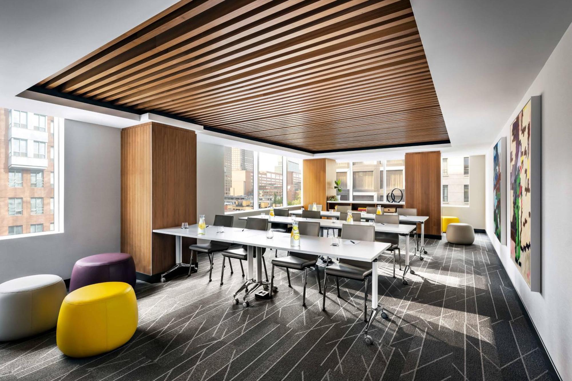 Humaniti Hotel Montreal, Autograph Collection Εξωτερικό φωτογραφία